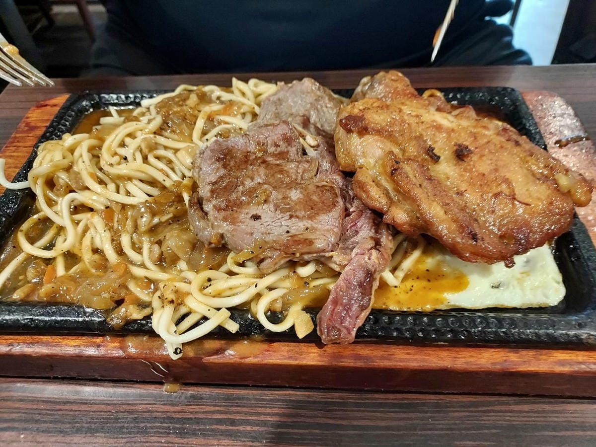 豪華雙拼-沙朗牛排+迷迭香雞腿排.jpg