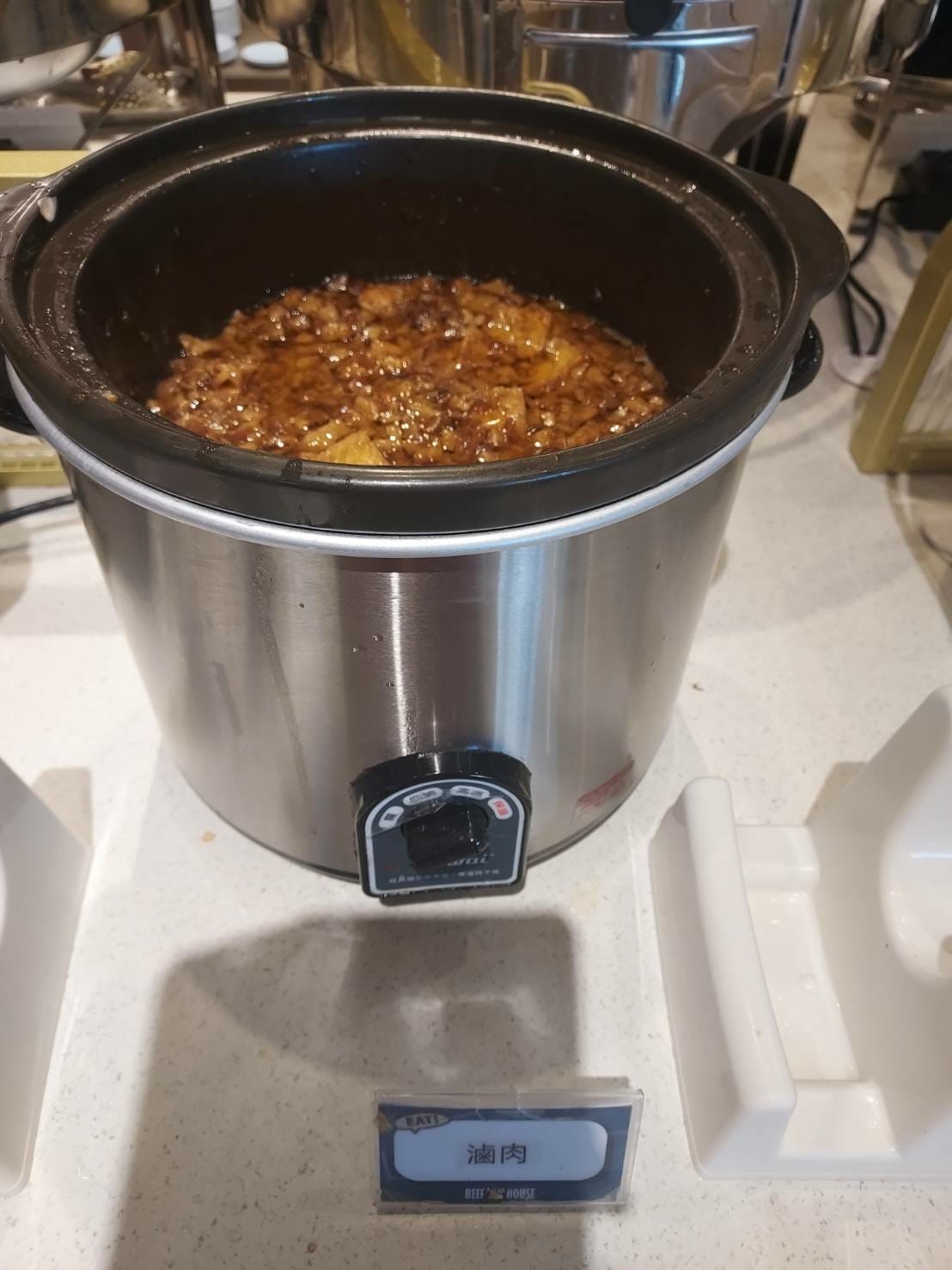 牛室-滷肉.jpg